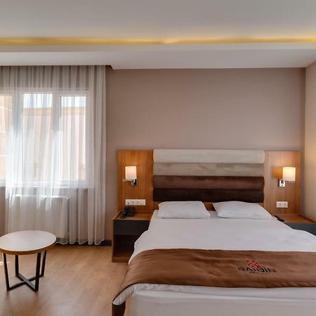 City Hotel Batumi Esterno foto