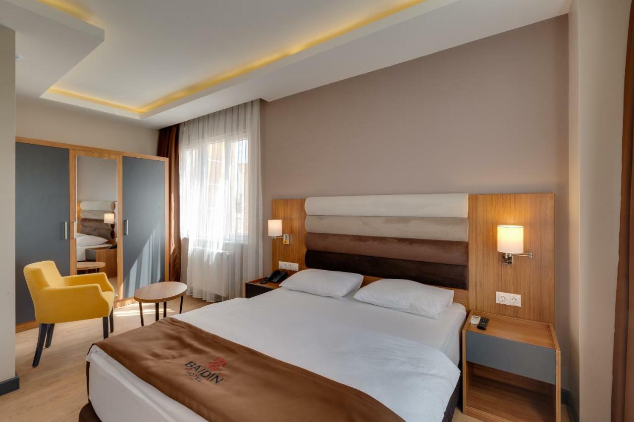 City Hotel Batumi Esterno foto